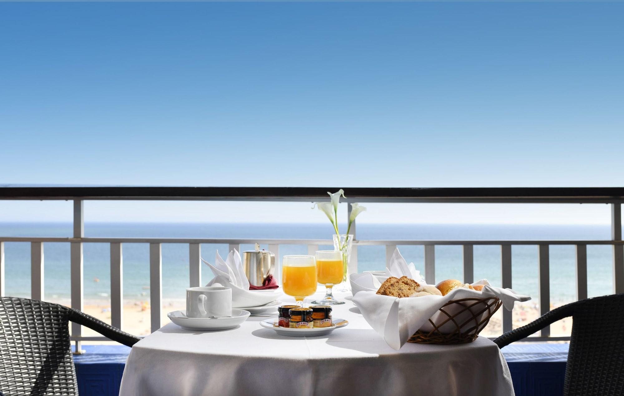 Algarve Casino Hotel Portimão Εξωτερικό φωτογραφία Breakfast at the Hilton Tel Aviv