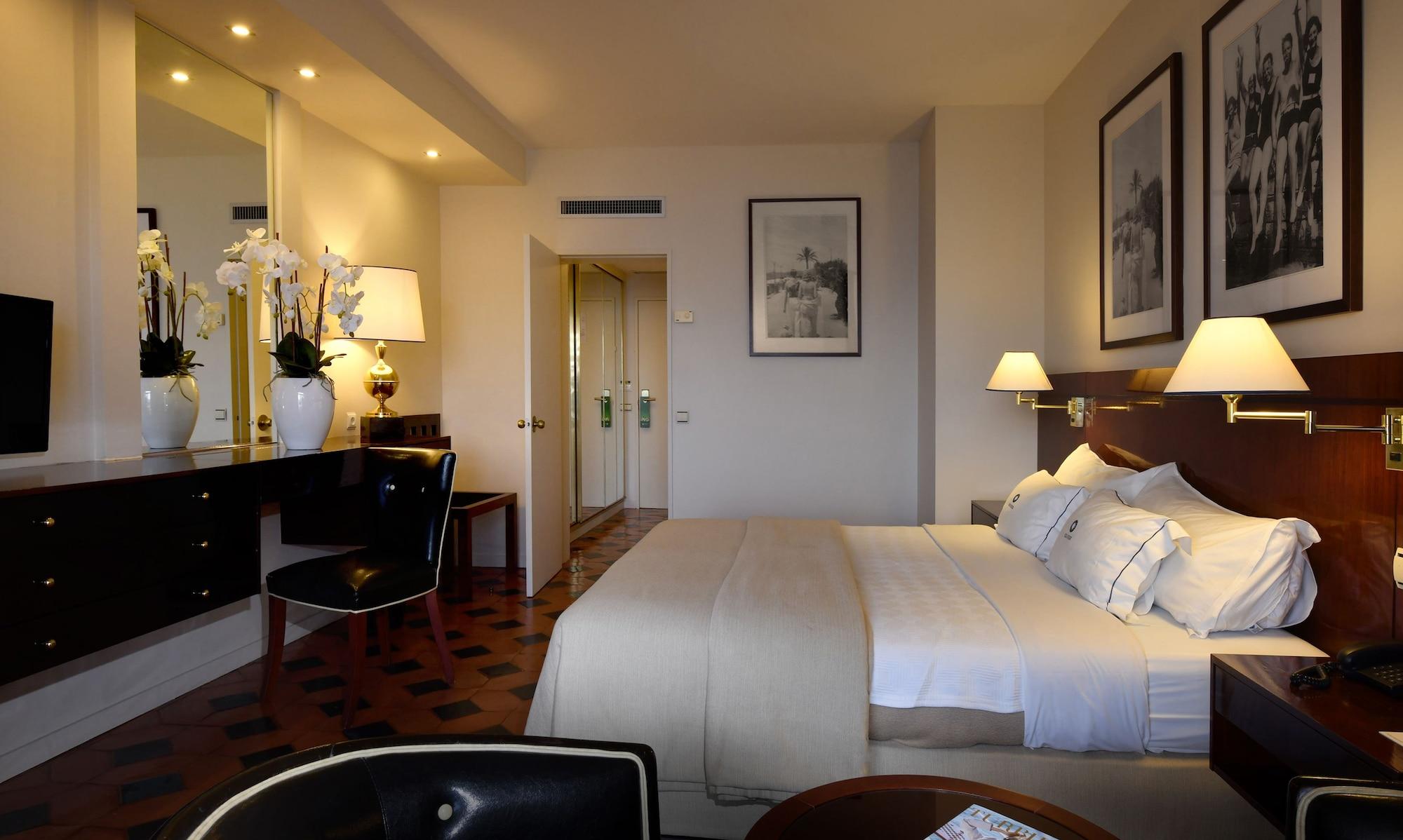 Algarve Casino Hotel Portimão Εξωτερικό φωτογραφία A room at the Mandarin Oriental, Paris