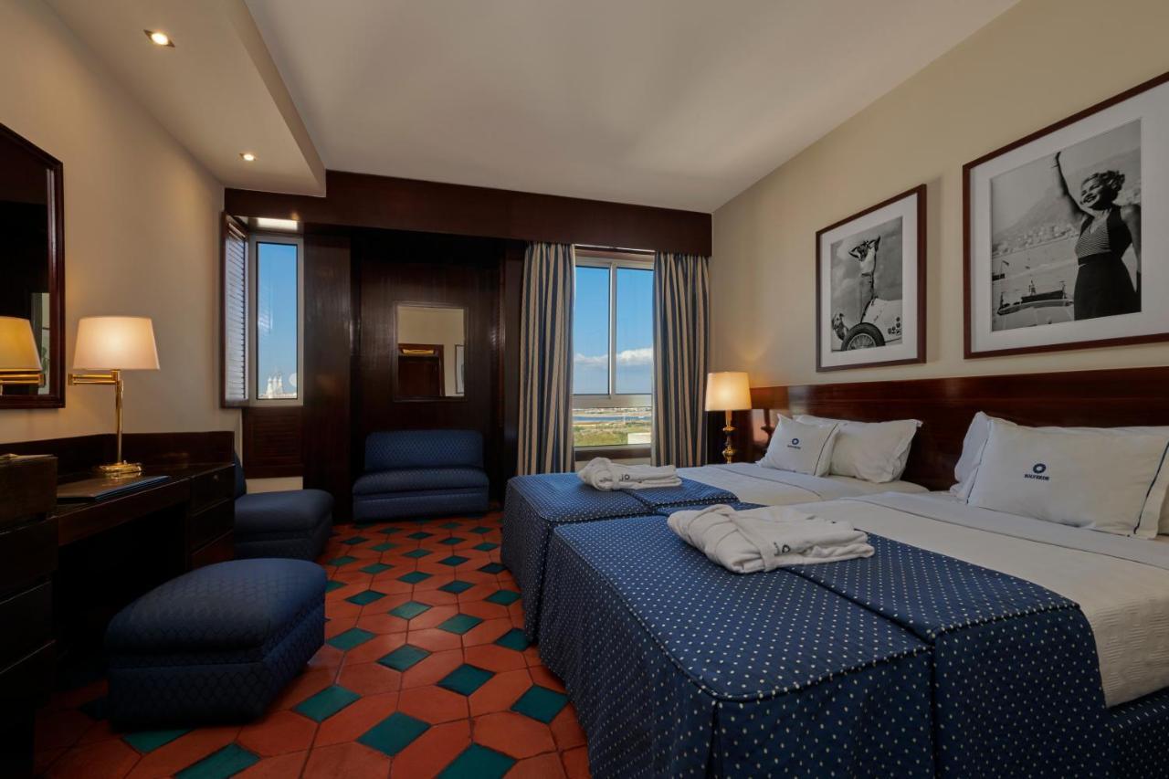 Algarve Casino Hotel Portimão Εξωτερικό φωτογραφία A room at the hotel